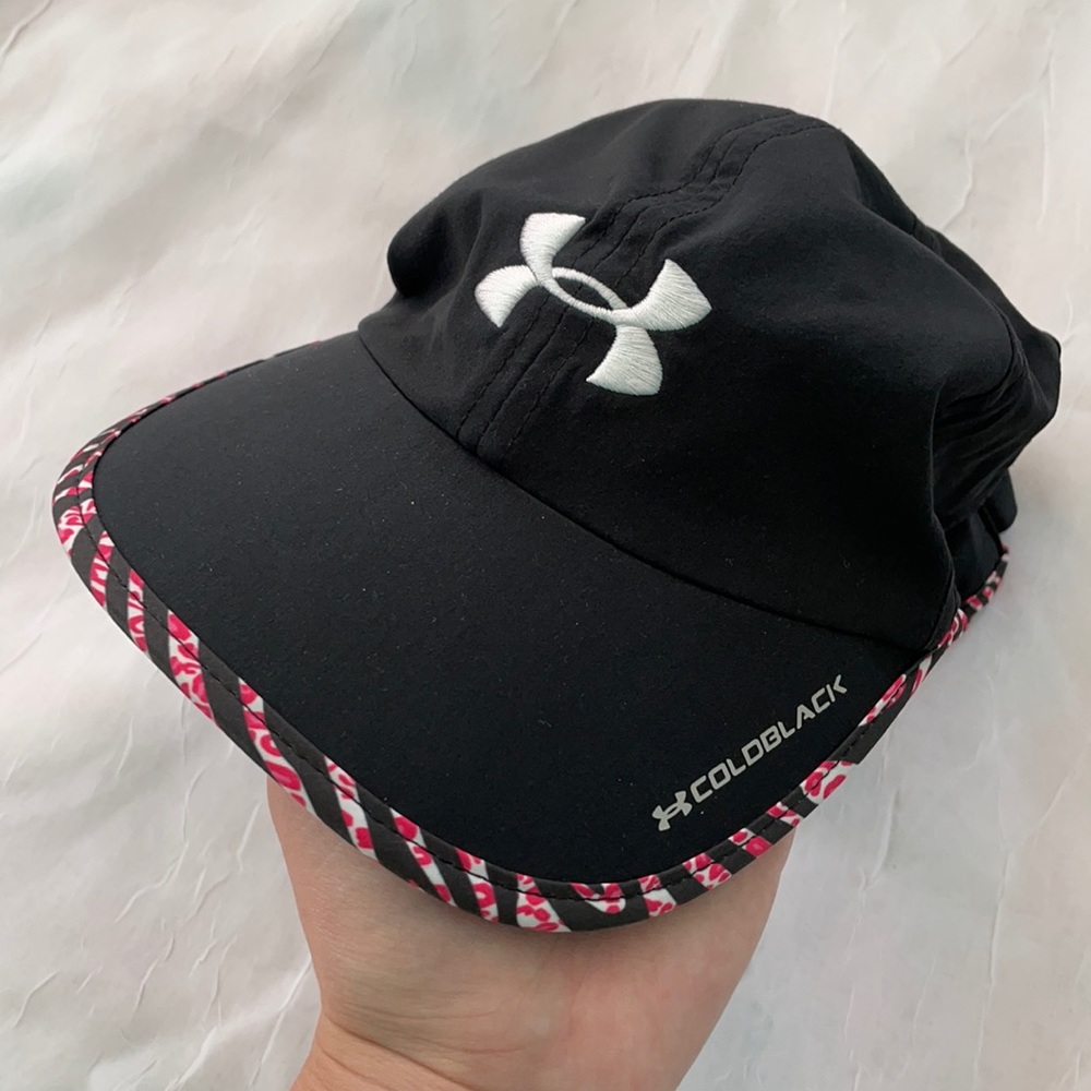 UNDER ARMOUR BLACK AND PINK HAT